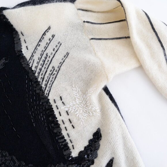 Vintage Escada Black Cream Colour Blocked Sequin Fine Knit Bat Wing Sweater M - Picture 9 of 11